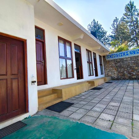 Richard Homestay Ella Buitenkant foto