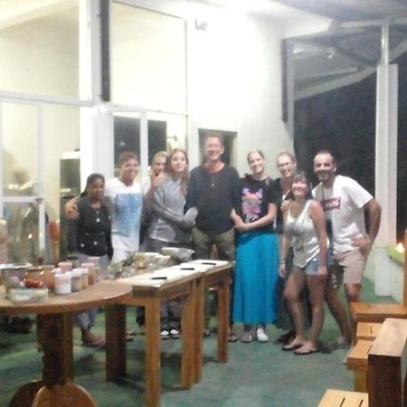 Richard Homestay Ella Buitenkant foto