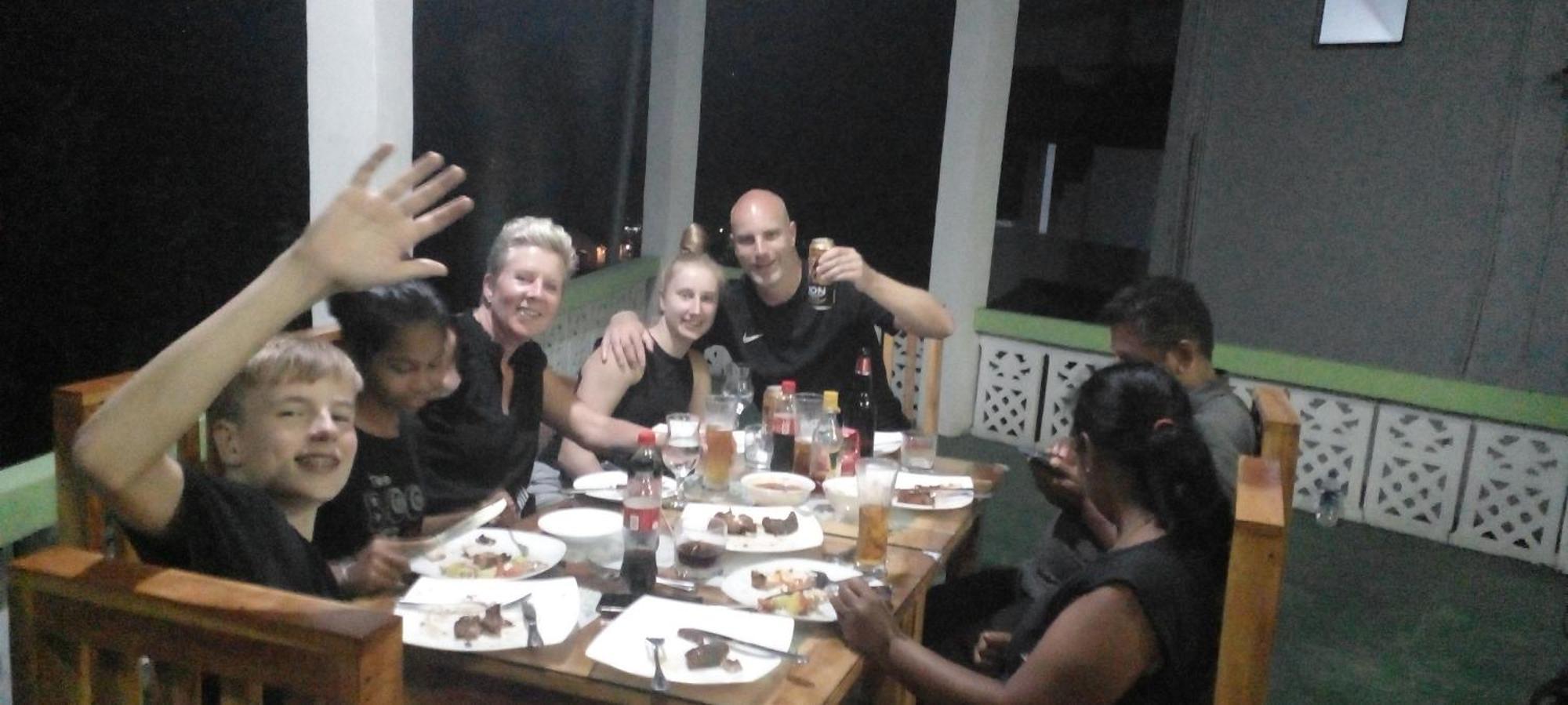 Richard Homestay Ella Buitenkant foto
